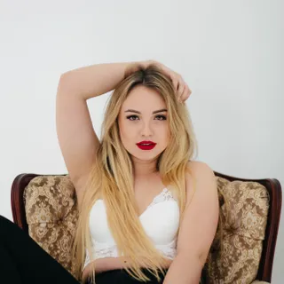 Escort Service in Aerocity